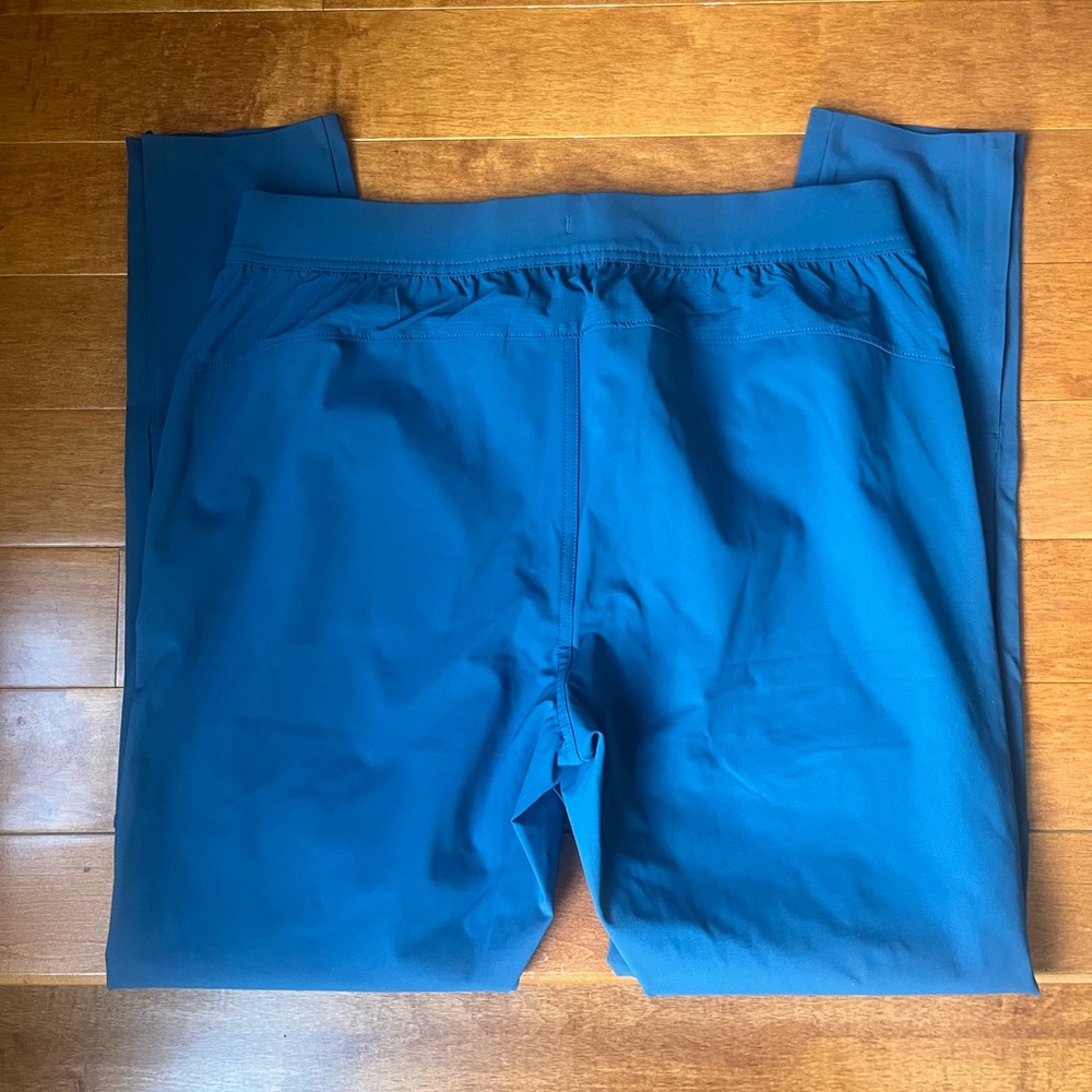 NWOT V2 Generation Ten Thousand Blue Interval Pant Size Medium & Extra Large - Picture 3 of 8